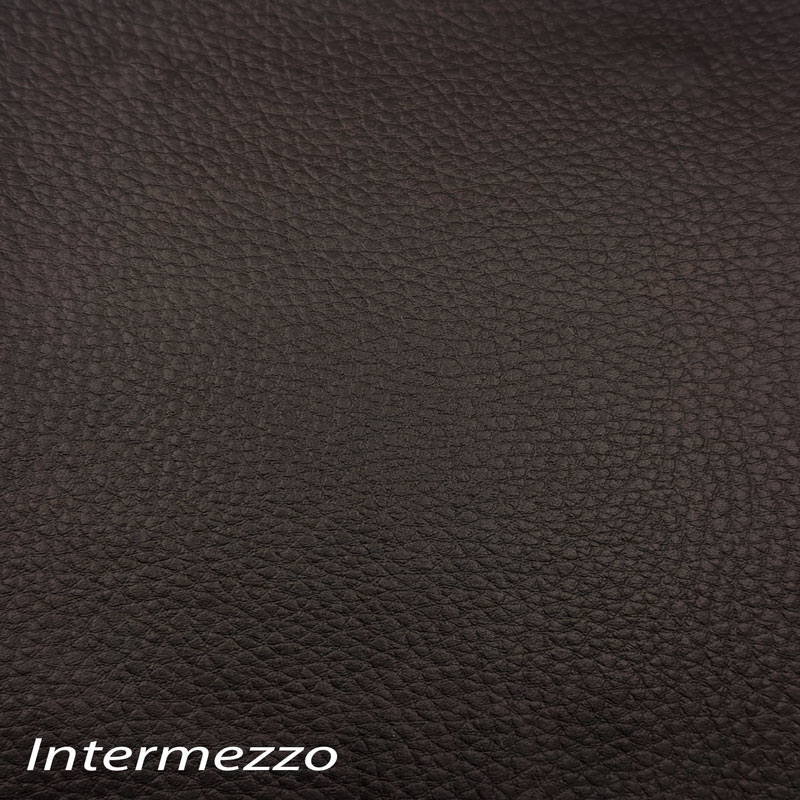 01F56-Intermezzo